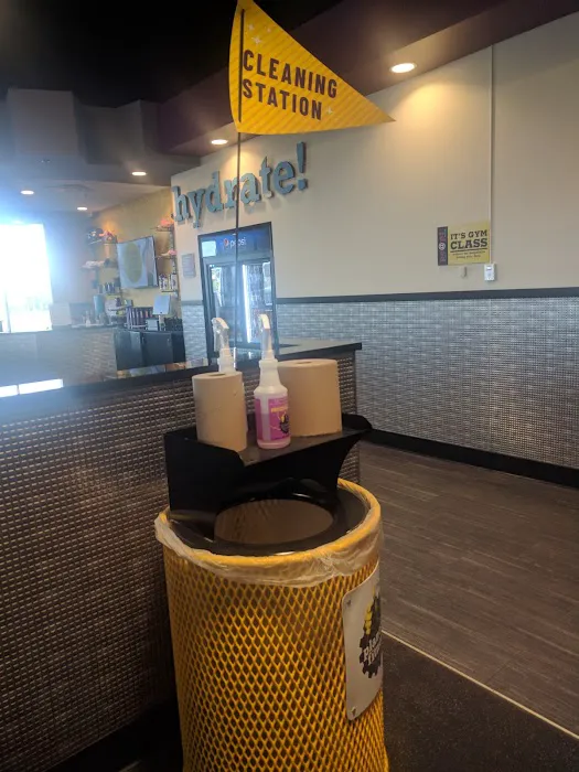 Planet Fitness Picture 8