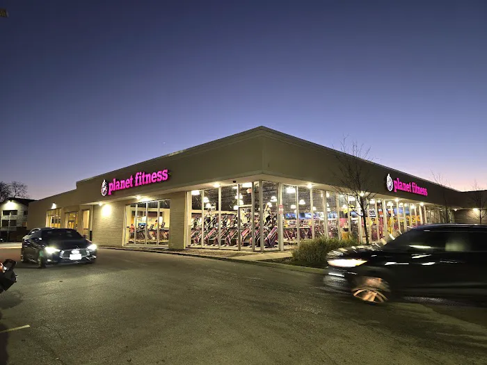 Planet Fitness Picture 1