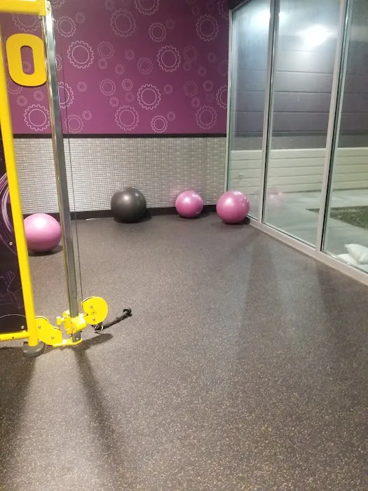 Planet Fitness Picture 4
