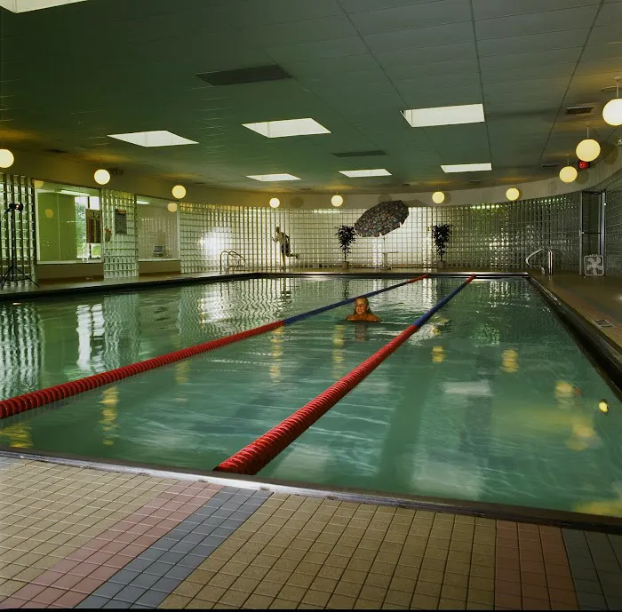 Glass Court Swim & Fitness Picture 10