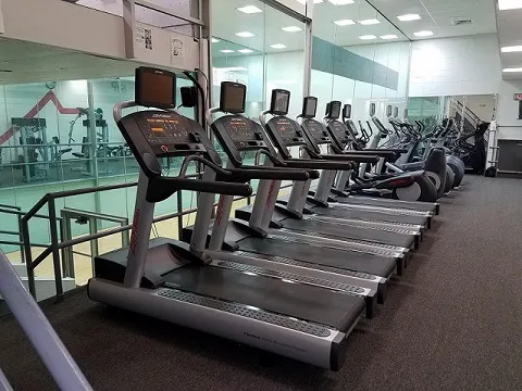 Glass Court Swim & Fitness Picture 3