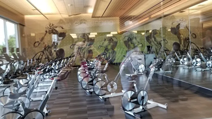 LA Fitness Picture 6