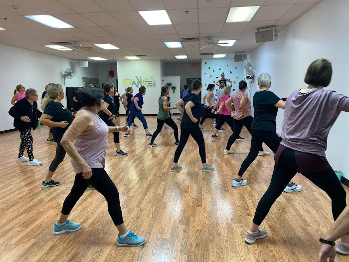 Jazzercise Glen Ellyn Fitness Center Picture 6