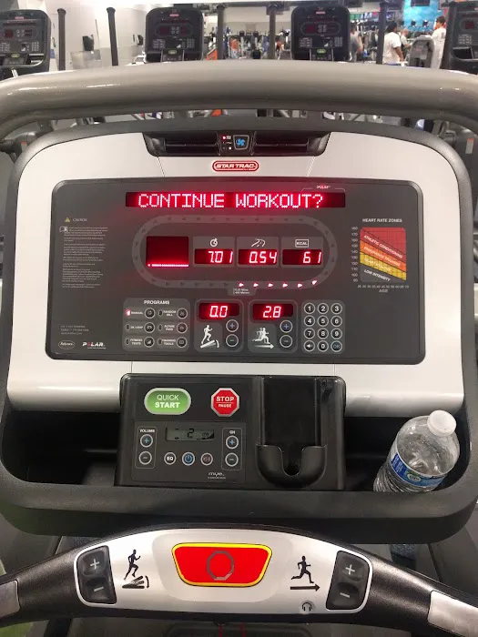 Crunch Fitness - Aurora Picture 8