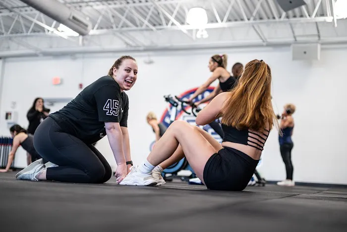 F45 Training Naperville Picture 9