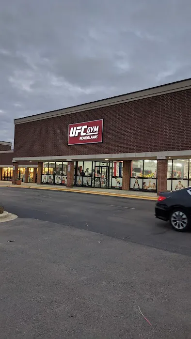 UFC GYM Naperville Picture 7