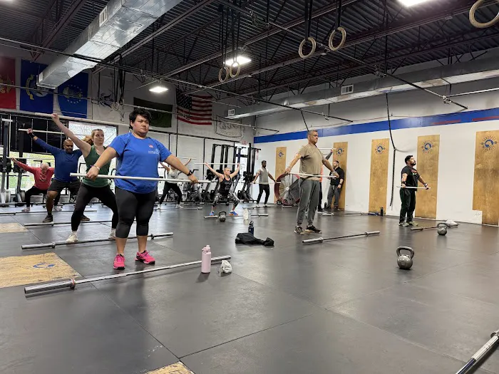 CrossFit Mischief - Best Gym serving Aurora, Naperville & Oswego IL Picture 1