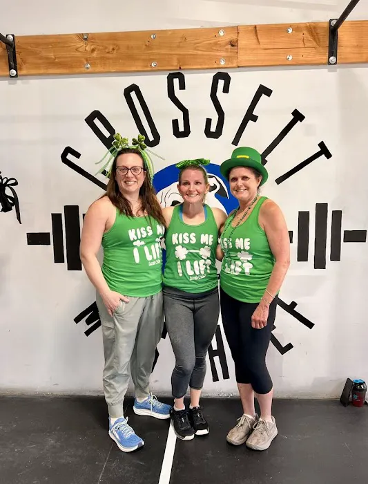 CrossFit Mischief - Best Gym serving Aurora, Naperville & Oswego IL Picture 4