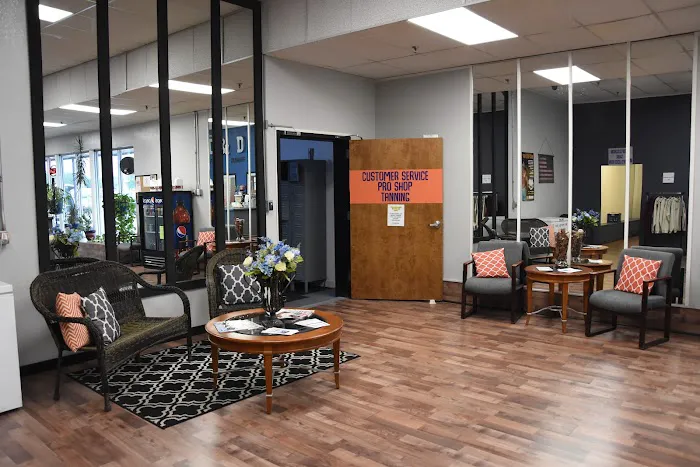 D&D Fitness and Tanning Picture 4