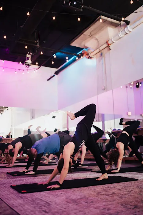 VIBE Lexington Barre, Yoga, Fitness Picture 9