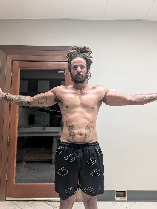 Mega Gym Inc Picture 4