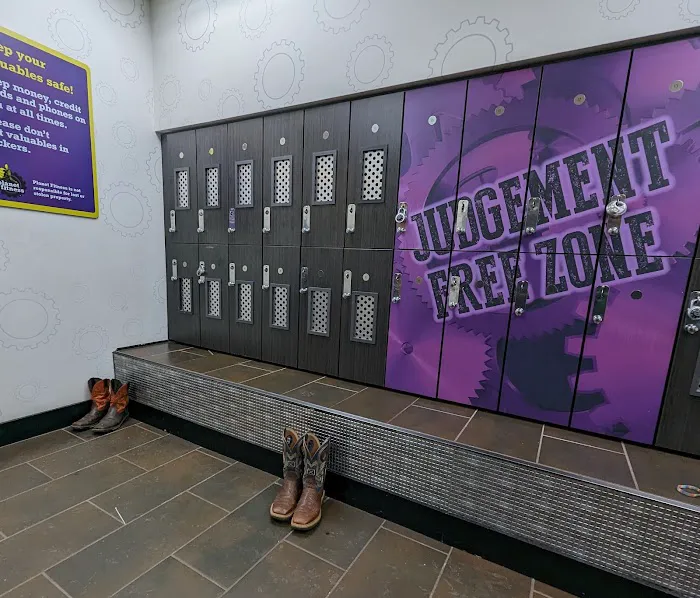 Planet Fitness Picture 1