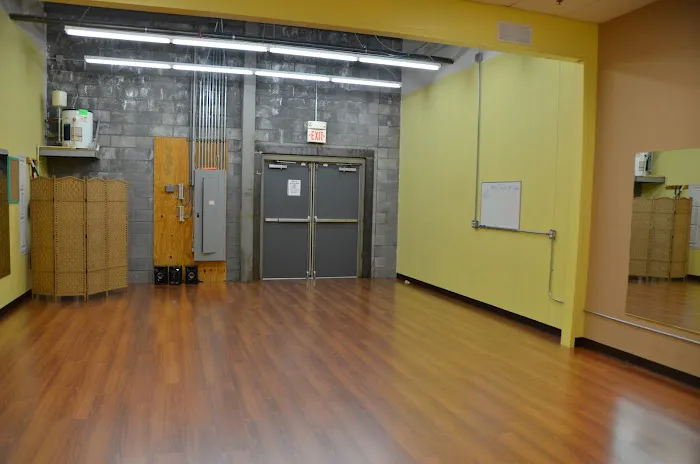 Quik Fit Of Oak Grove Picture 3