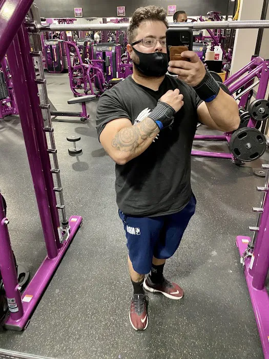 Planet Fitness Picture 6