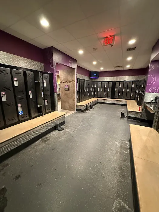 Planet Fitness Picture 1