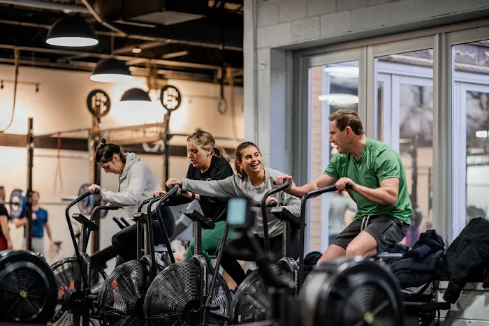 Chicago Strength River North Picture 2