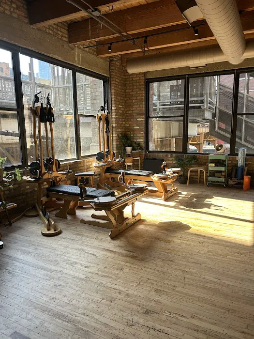 Studio Fala Moves Picture 3