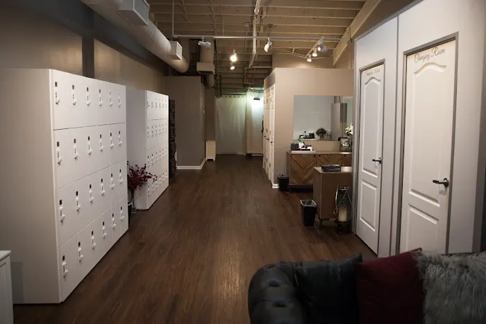 Ritual Hot Yoga - River North Picture 7