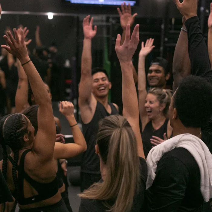 TRAIN MOMENT (River North) Picture 8