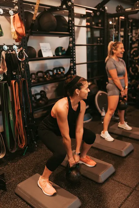 Club33 Fitness Studio Picture 2