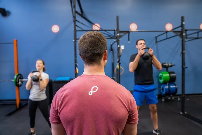 Orange Shoe Personal Fitness Trainers - Lincoln Park Picture 8