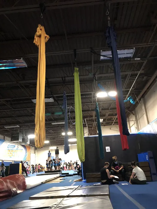 Chicago Aerial Arts Picture 9