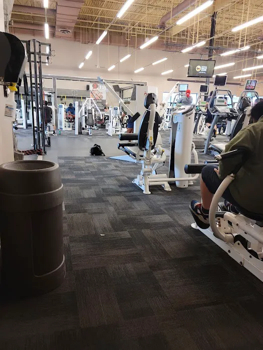 LA Fitness Picture 1