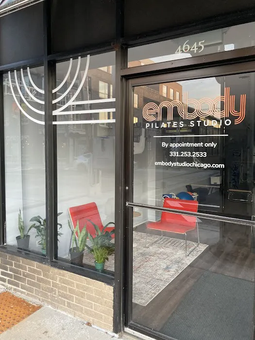 Embody Studio Chicago Picture 3
