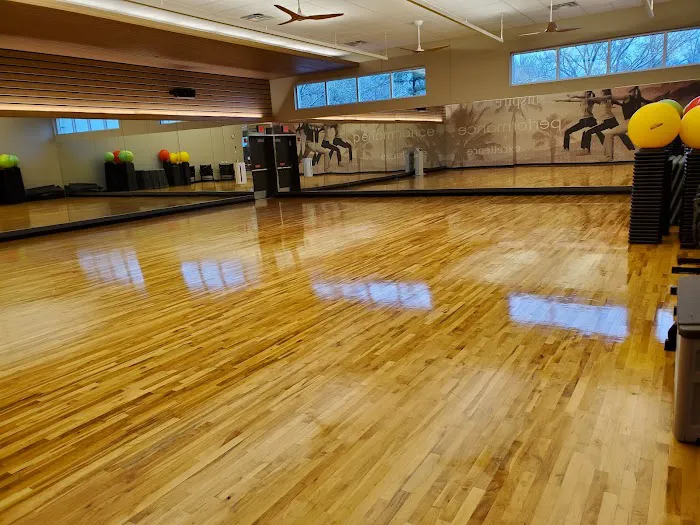 LA Fitness Picture 2