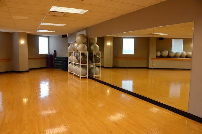 HealthTrack Sports Wellness Picture 3