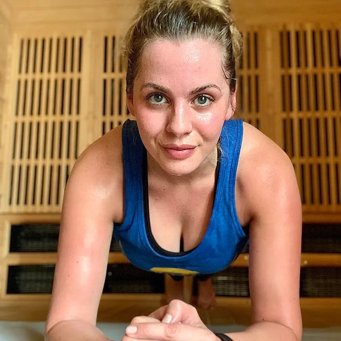 HOTWORX - Wheaton, IL - Town Square Picture 9