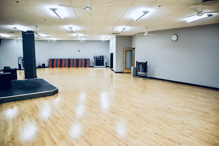 Gold's Gym - Rockville (Town Square) Picture 8