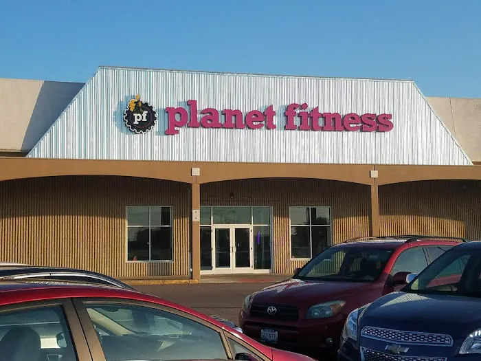Planet Fitness Picture 6