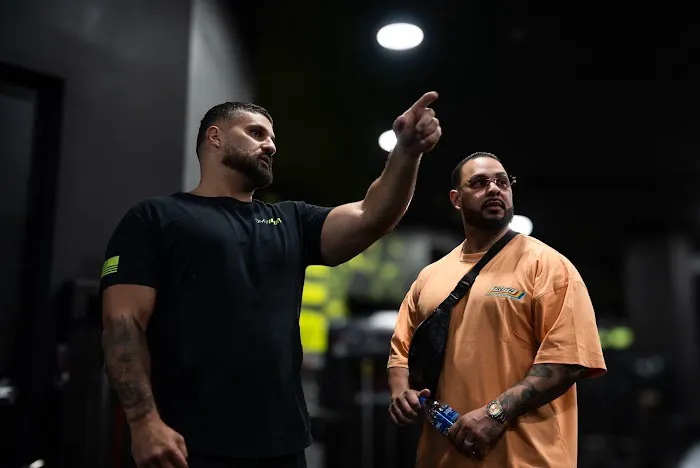 DMV IRON GYM Picture 9