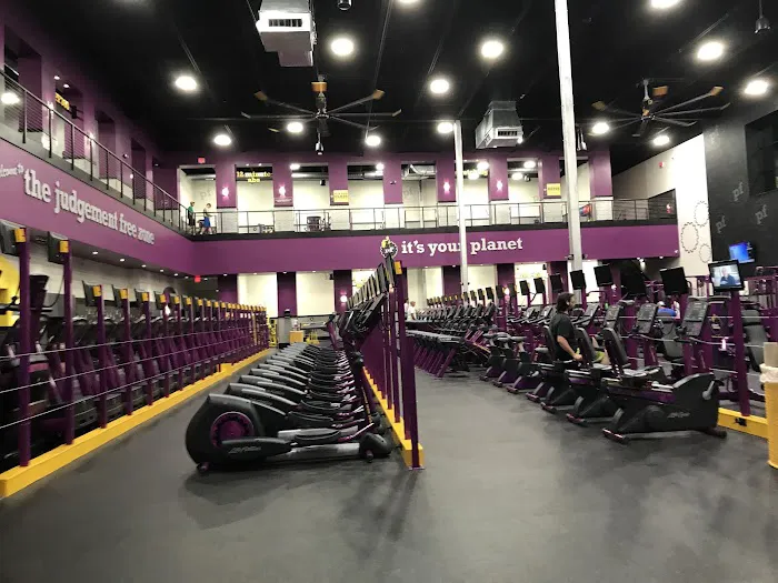 Planet Fitness Picture 7