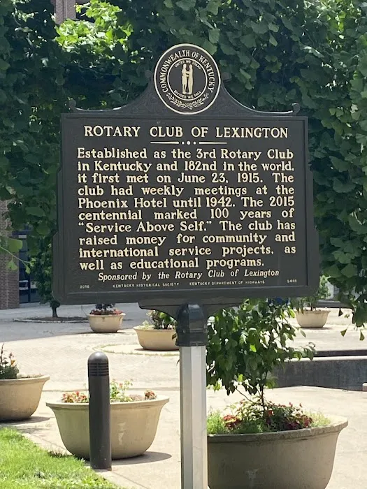 Alumni Gym Fitness Center Picture 2