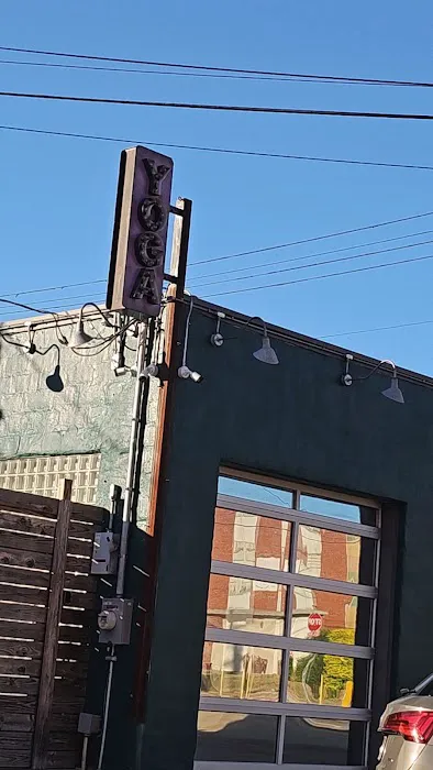 Ivy League Strength HOT YOGA Lexington KY Picture 1