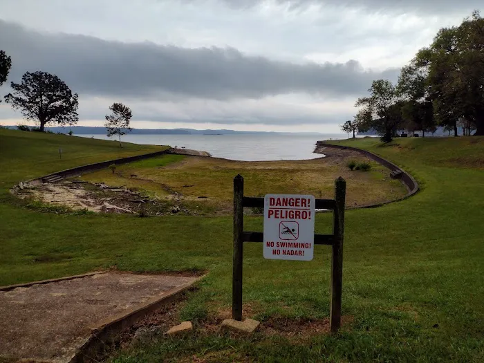 Kenlake Tennis Center Picture 8