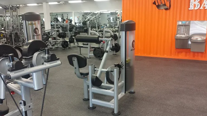 Raise The Bar Gym and Wellness Spa Picture 10