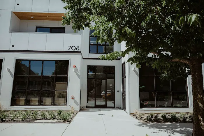 LUXBODY | HIIT Fitness & Recovery Lounge Picture 5