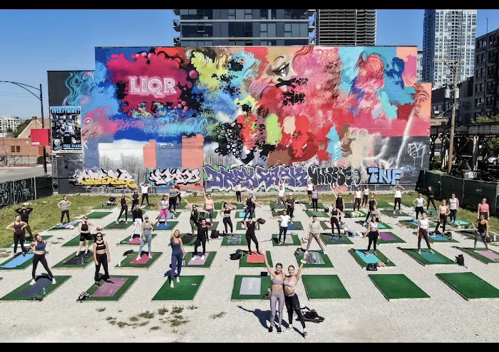 Studio Three S3 Arena Picture 2