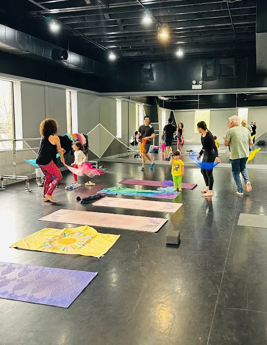 Gratitude Yoga Picture 6