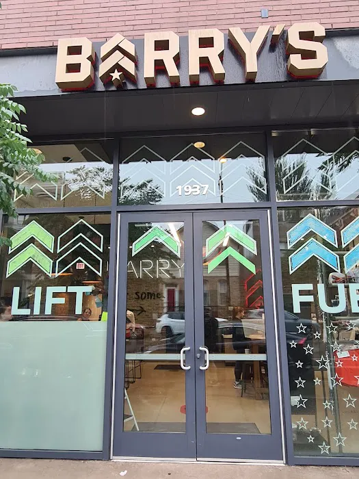 Barry's Lincoln Park Picture 4