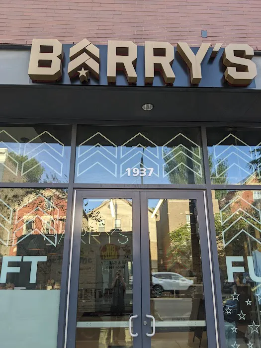 Barry's Lincoln Park Picture 1