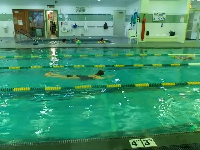 Endeavor Health Fitness & Wellness Center – Galter Life Center Picture 3