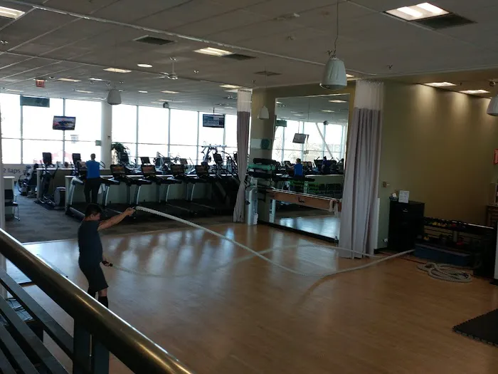 Endeavor Health Fitness & Wellness Center – Galter Life Center Picture 7