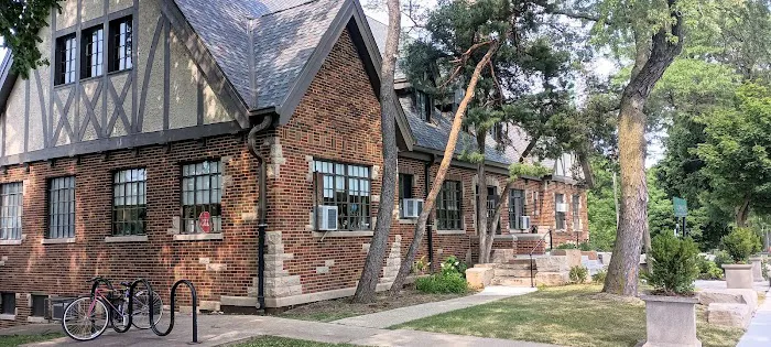 Gompers Park Fieldhouse Gymnasium Picture 3