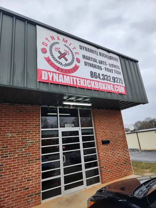 Dynamite Kickboxing & Brazilian Jiu Jitsu - Chicago Picture 5