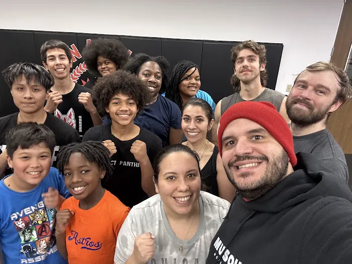 Dynamite Kickboxing & Brazilian Jiu Jitsu - Chicago Picture 9