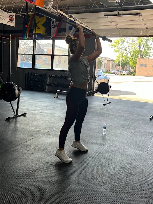 CrossFit Harwood Heights: Chicago's #1 Strength and Conditioning gym Picture 4